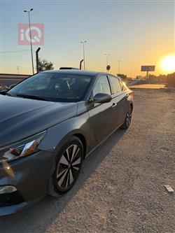 نيسان ألتيما